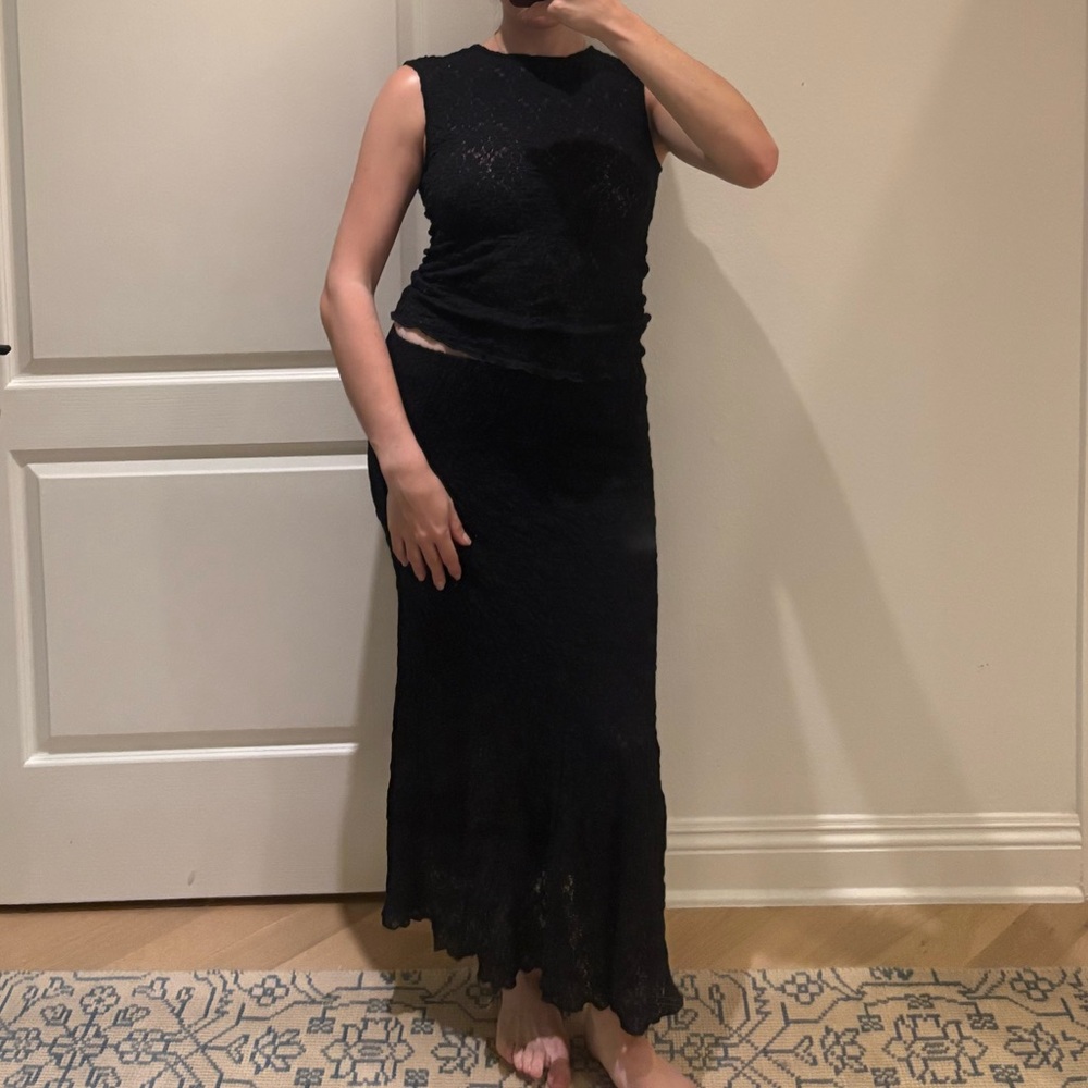 Sleeveless Black Lace Set